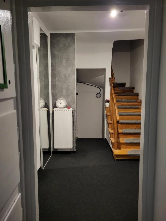 Charmed Homestay - Zaczarowany Варшава Екстер'єр фото