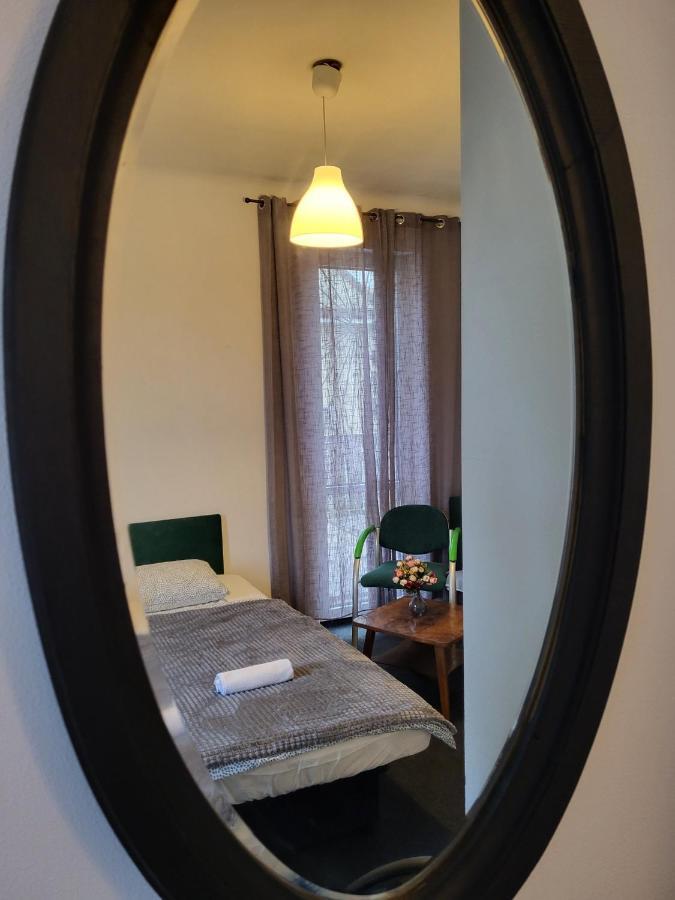 Charmed Homestay - Zaczarowany Варшава Екстер'єр фото