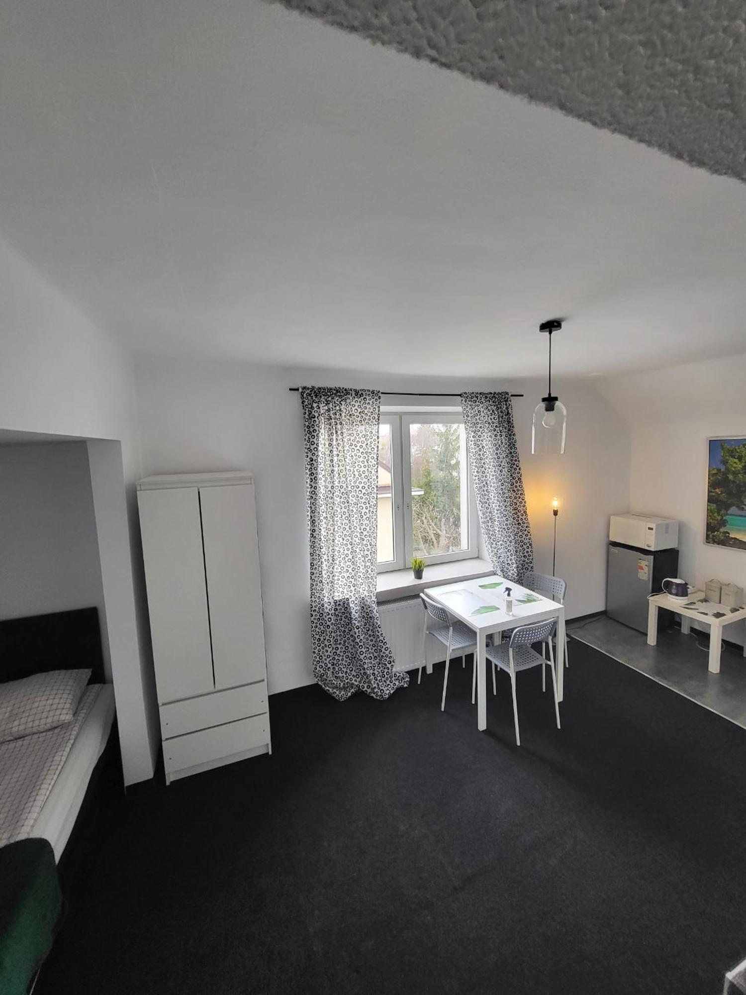 Charmed Homestay - Zaczarowany Варшава Екстер'єр фото