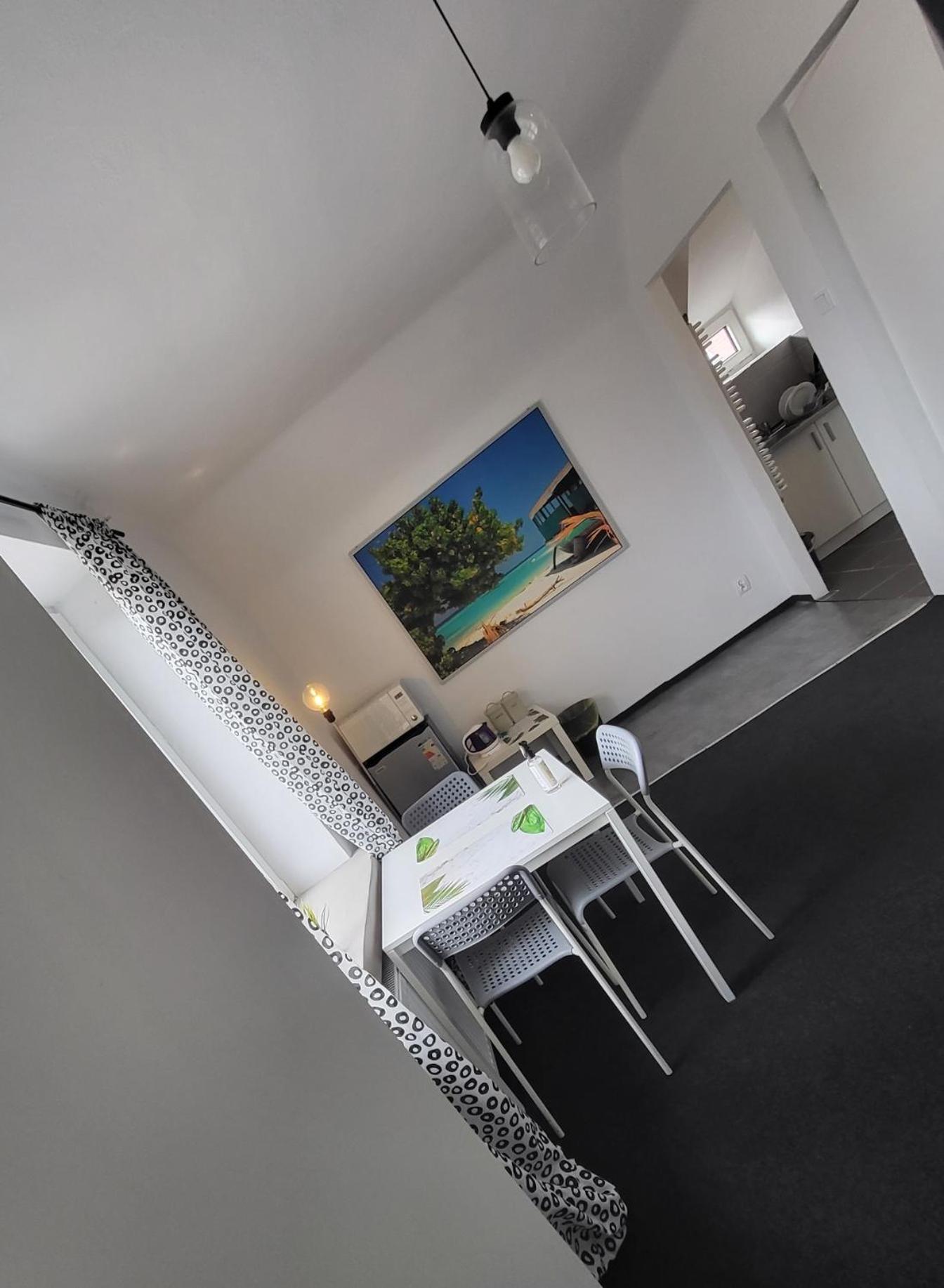 Charmed Homestay - Zaczarowany Варшава Екстер'єр фото