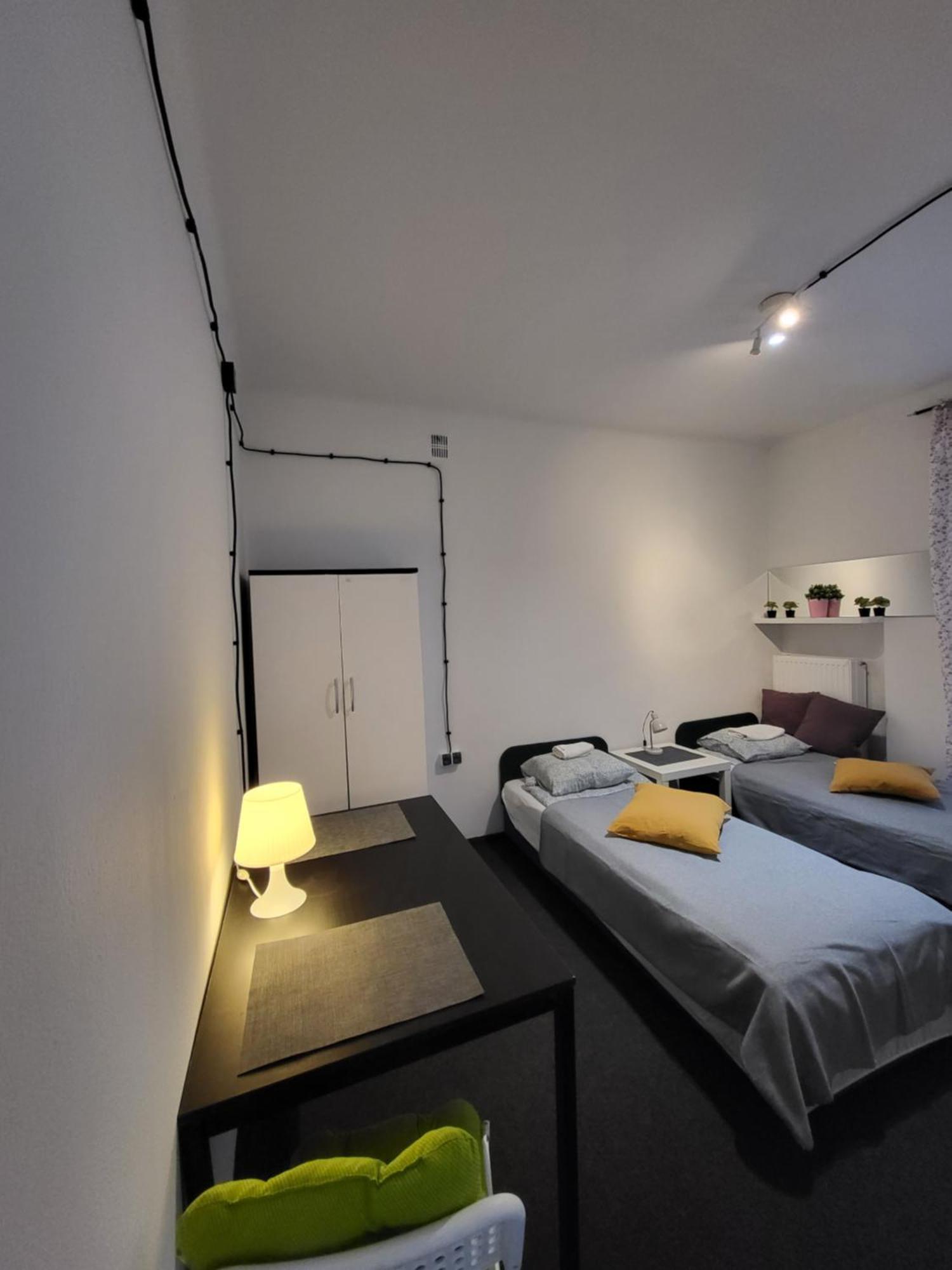 Charmed Homestay - Zaczarowany Варшава Екстер'єр фото